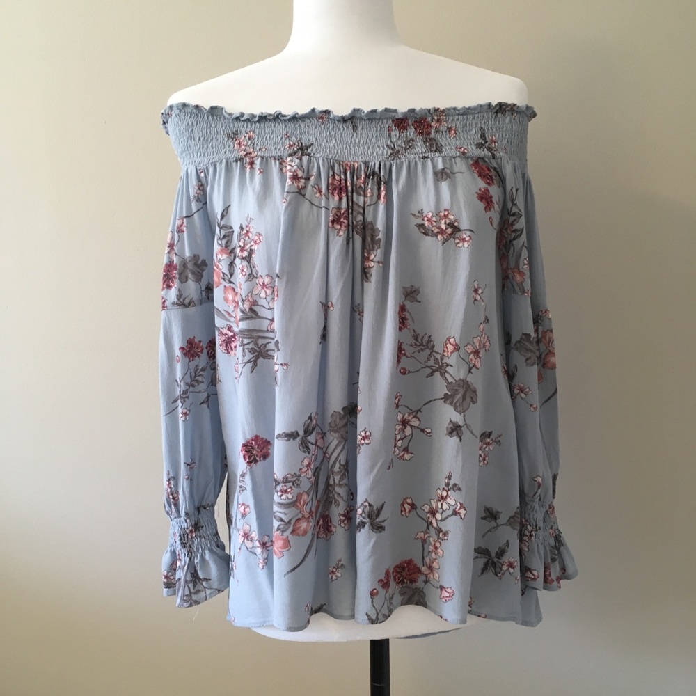 Zara off the shoulder top. Size small